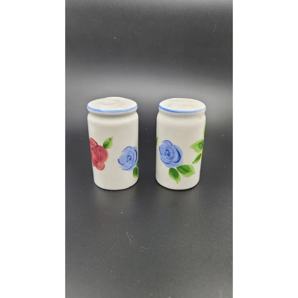 Vintage Flower‎ Ceramic Salt & and Pepper Shakers Set 3.5